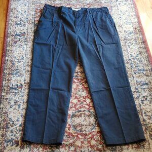 Amazon Essentials blue chino / khaki pants 42x32L comfortable & stylish